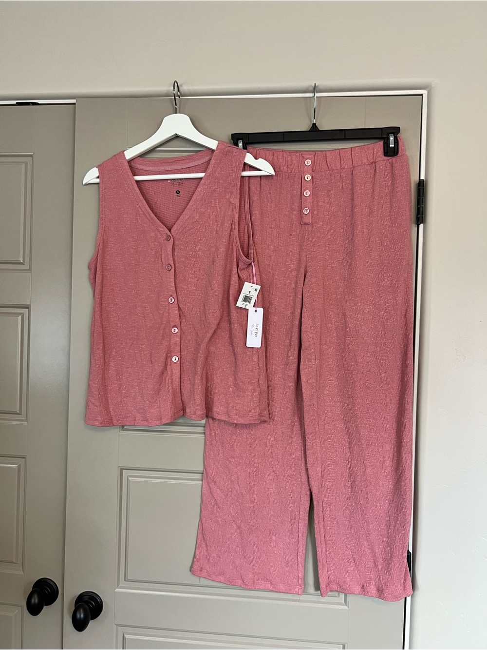 Jaclyn New York Sleeveless Tank Button-Front Lounge Set in Dusty Rose